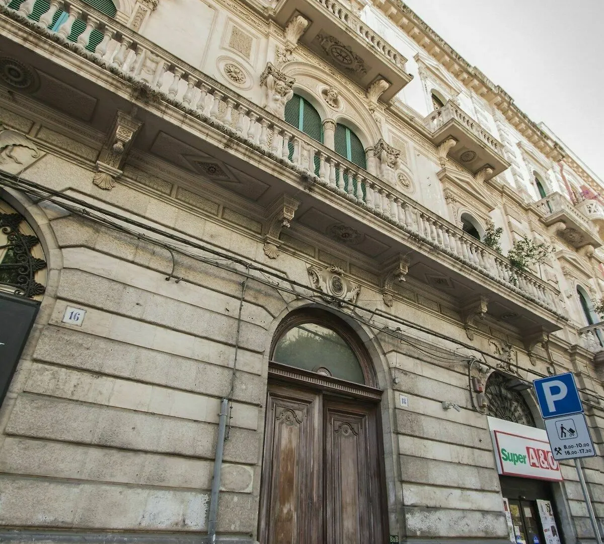 B&B Le Suites Di Jo Bari 0*,  Italy
